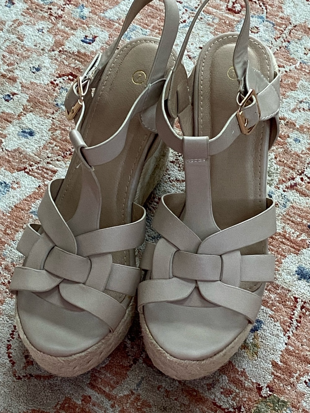 Wedge heels with ankle strap . Say size 7  but they fit as a 9!